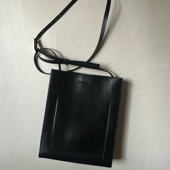 Calvin Klein Line Leather Crossbody Bag - Picture 2 of 6